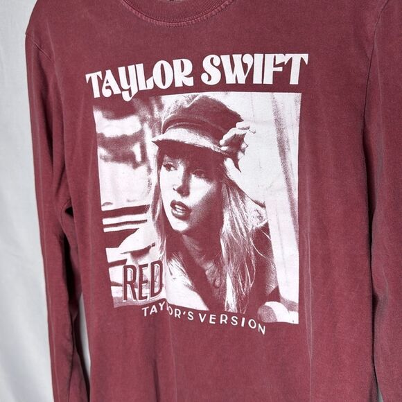 Comfort Colors Taylor Swift Red Graphic Long Sleeve Tee. Size Small. - Picture 2 of 5